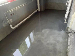 衛(wèi)生間漏成“水簾洞”？鷹隆防水維修幫你搞定