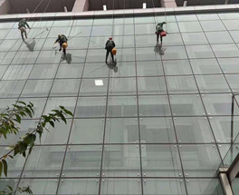 外墻清洗人工單價(jià)是多少?