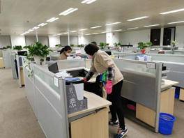 為何大中企業(yè)都將保潔外包給專業(yè)保潔托管公司呢？